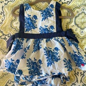 Like new pink chicken set